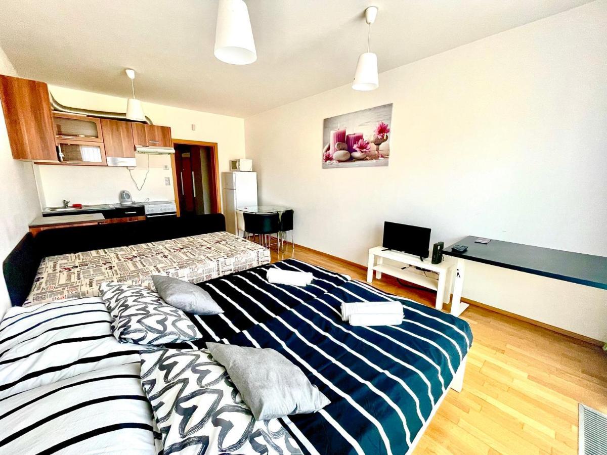 Centrum Park Apartment Prague Exterior photo