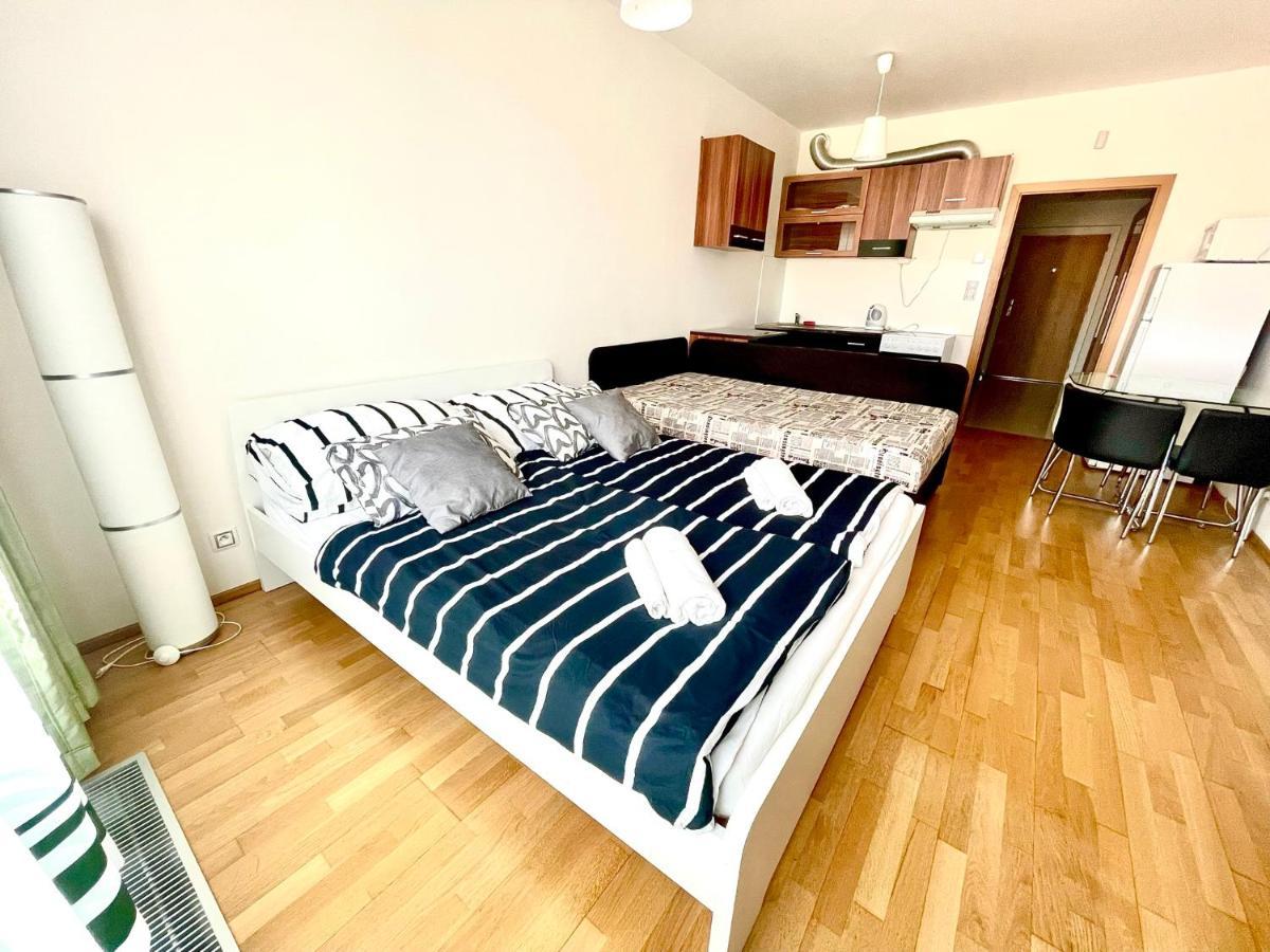 Centrum Park Apartment Prague Exterior photo